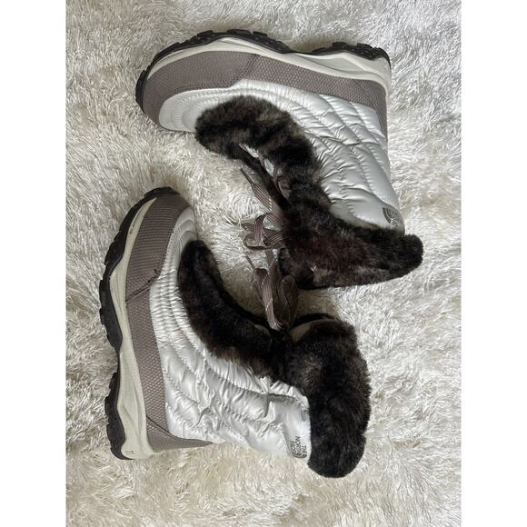 The North Face Nuptse Icepick down filled puffer fur women’s winter boots 7 - Picture 5 of 13